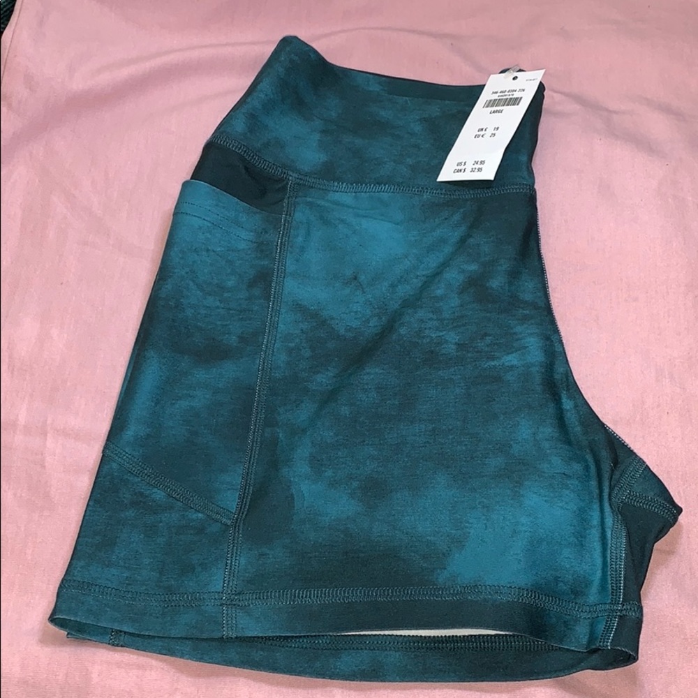 Activewear High-rise shorts - Picture 4 of 5